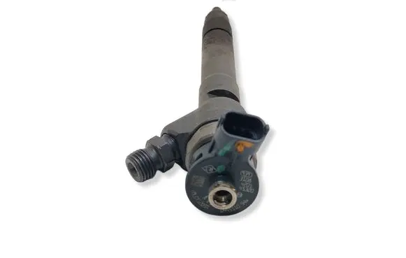 Nissan Qashqai Fuel injector 0445110016