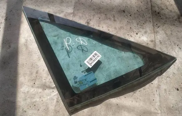 Fiat Ulysse Front triangle window/glass as2