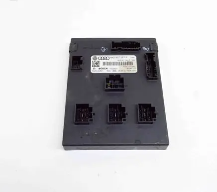 Audi A4 S4 B8 8K Central body control module 10029001 8K090706P