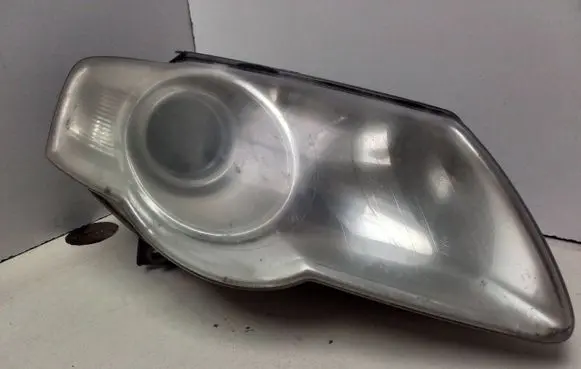 Volkswagen PASSAT B6 Headlight/headlamp 3C0941006L