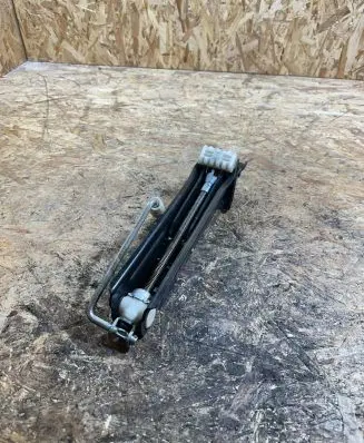 Mercedes-Benz CLK A209 C209 Lift Jack A2035830715