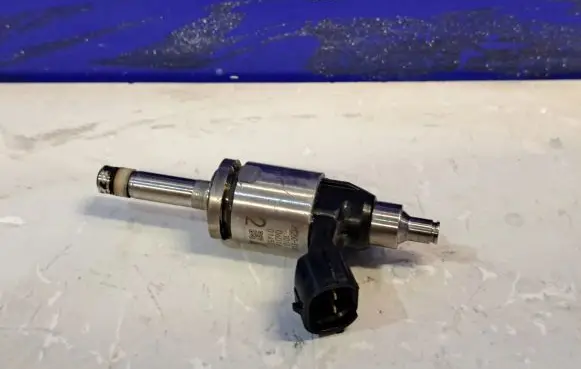 Lexus RX 450H Fuel injector 2325031120