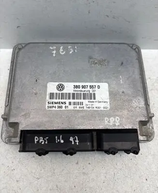 Volkswagen PASSAT B5 Engine control unit/module 3B0907557D 5WP436001