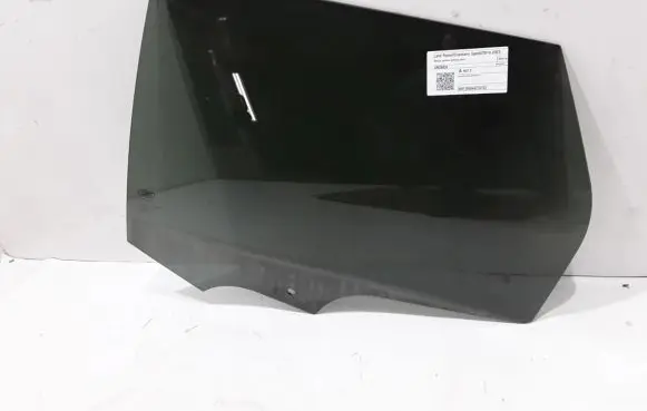 Land Rover Discovery Sport Rear door window glass LR058834