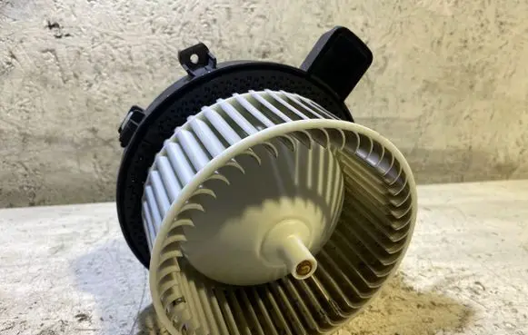 Opel Astra K Heater fan/blower 0130309503 951004