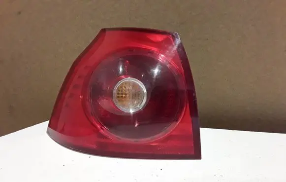 Volkswagen Golf V Rear/tail lights 1K6945095E