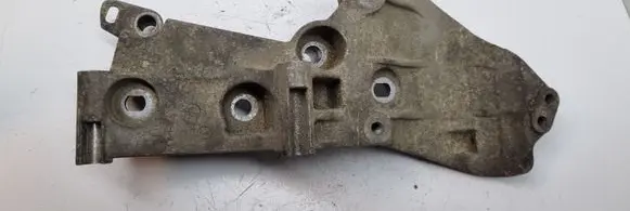 Nissan Qashqai Generator/alternator bracket 8200669494