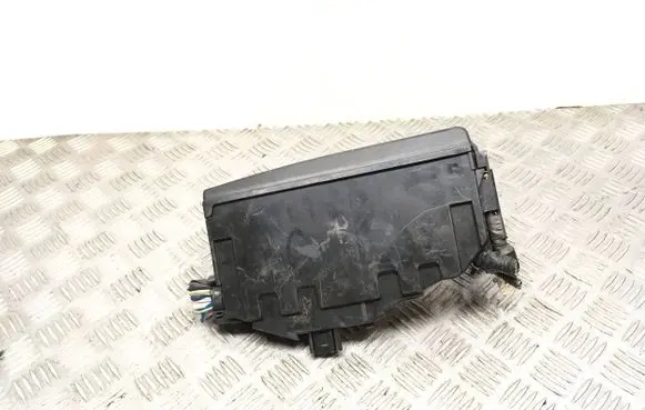 Lexus IS 220D-250-350 Fuse box set 8266253090 71548673