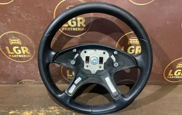 Mercedes-Benz C W204 Steering wheel 3053091