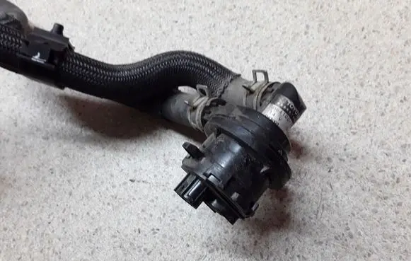 Land Rover Evoque I Electric auxiliary coolant/water pump 0641001301