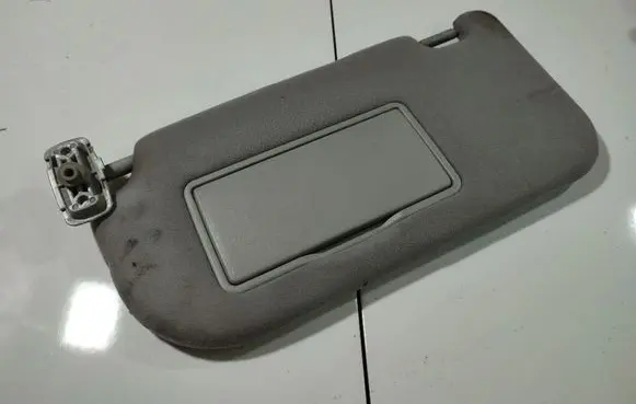 Sun visor