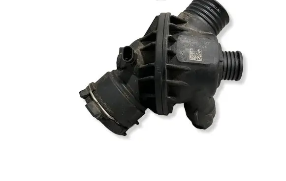 BMW 4 F36 Gran coupe Thermostat/thermostat housing 2394968 11532394968
