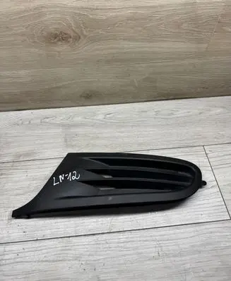 Volkswagen Golf VI Front bumper lower grill 5K0853665A