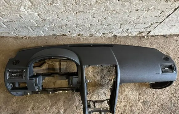 Ford Mondeo Mk III Dashboard 1S7H18A612A