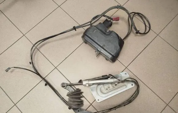 Mercedes-Benz GL X164 Tailgate hydraulic set a2518000035 a1647400214
