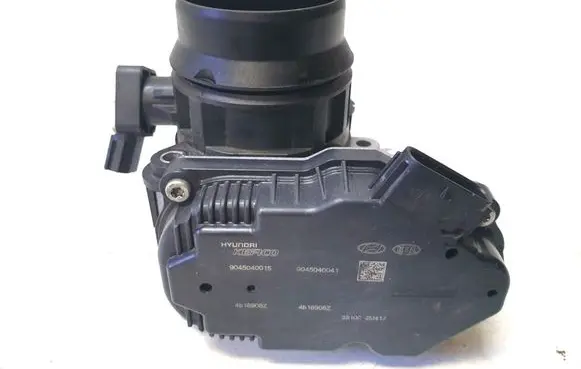 Hyundai Tucson TL Throttle valve 9045040015