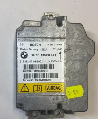 BMW 1 E82 E88 Airbag control unit/module 9166057 31916605701J 0285010066