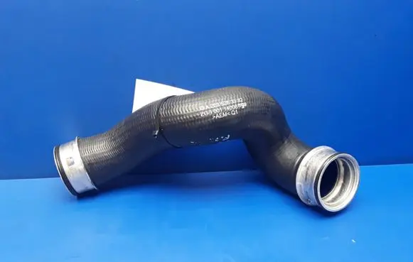 Mercedes-Benz CLK A209 C209 Intercooler hose/pipe A2035283332