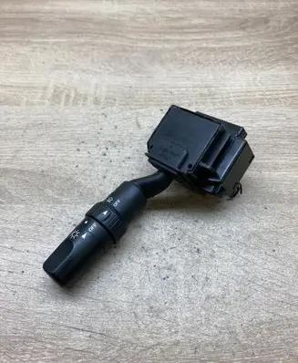 Mazda 5 Indicator stalk 17D682