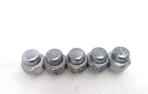 Mazda CX-30 Nuts/bolts 