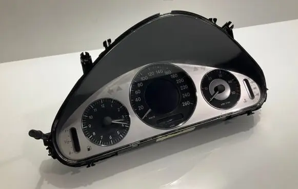 Mercedes-Benz E W211 Speedometer (instrument cluster) A2115405647 110080292008 004883