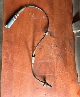 BMW 5 E60 E61 ABS brake wheel speed sensor 6908705