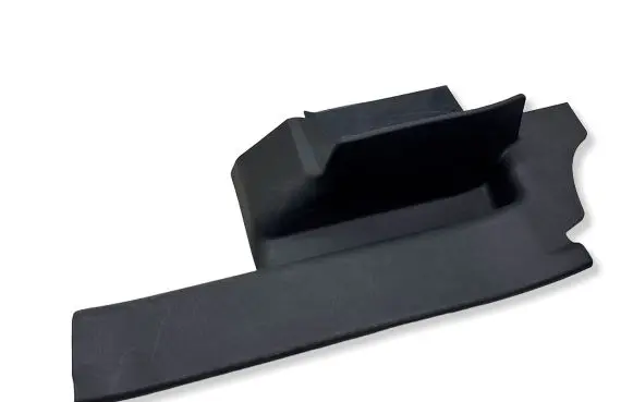 Hyundai Tucson JM Rear sill trim cover 858762E000
