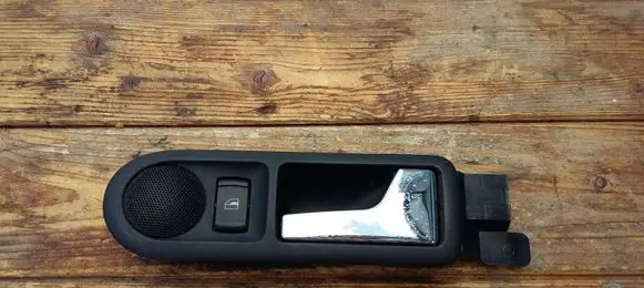 Volkswagen PASSAT B5 Rear door interior handle 3B0839114