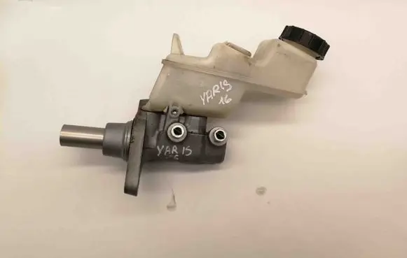 Toyota Yaris Master brake cylinder