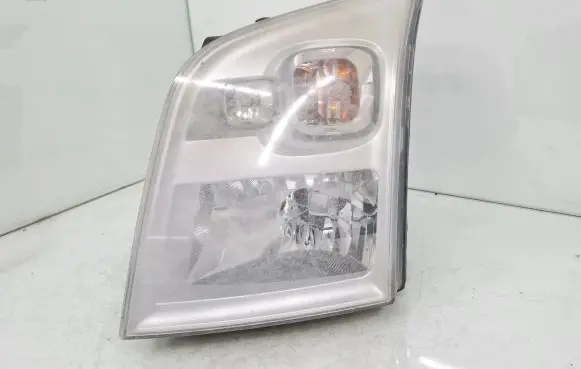 Ford Transit Headlight/headlamp 6C1113W030BC