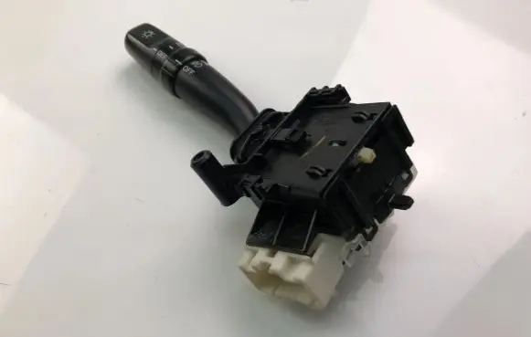Toyota Avensis Verso Indicator stalk 8414044020