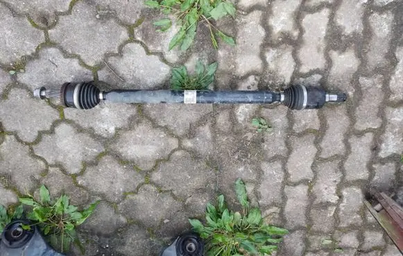 Front driveshaft