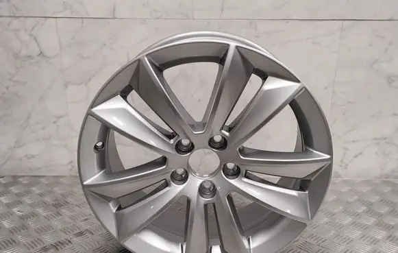 Volvo V60 R17 alloy rim 31471309