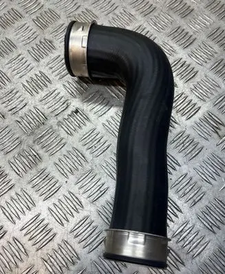 Volkswagen PASSAT B6 Intercooler hose/pipe