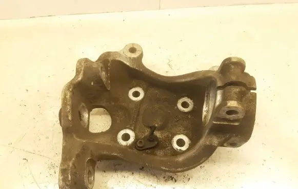 BMW 5 E60 E61 Front wheel hub spindle knuckle 6760953L