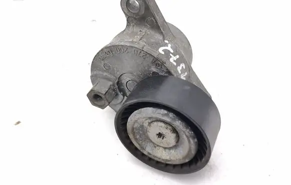 Mercedes-Benz GLC AMG Generator/alternator belt tensioner A2762000370
