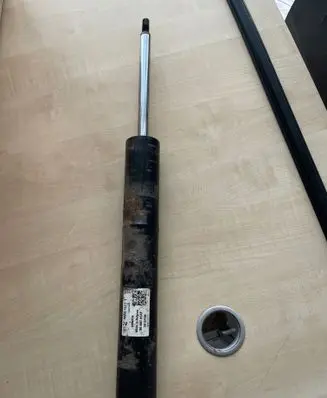 Audi Q7 4M Front shock absorber/damper 4M0031T