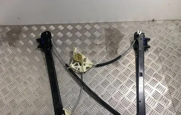 Audi Q7 4M Rear window lifting mechanism without motor 4M0839461A
