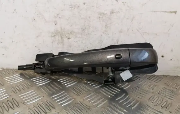 Jeep Grand Cherokee Front door exterior handle