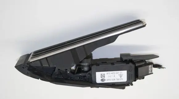 Porsche Panamera (970) Accelerator throttle pedal 97042302101