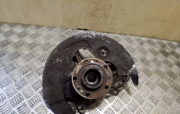 Citroen C4 Grand Picasso Front wheel hub