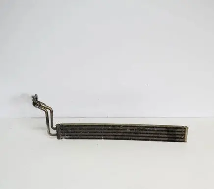 Volkswagen Touareg I Power steering radiator 7L8422885A