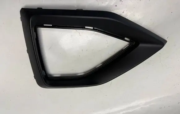 Audi Q2 - Front bumper lower grill 81A853053C 81A853053