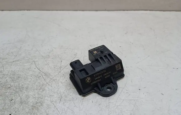 BMW 5 F10 F11 Glow plug pre-heat relay 8519472