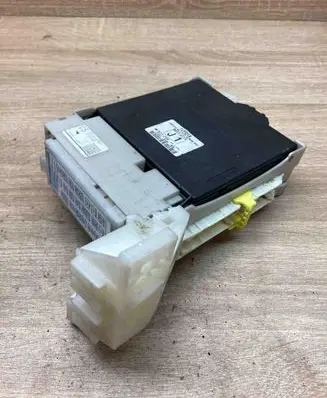 Toyota Prius (XW30) Central body control module 8922147110 50112324