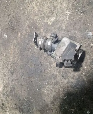 Ford Focus Throttle valve 7V209E926AB