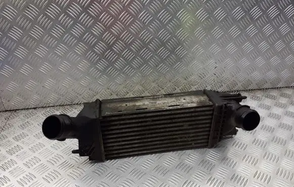 Citroen C5 Intercooler radiator 9657073480