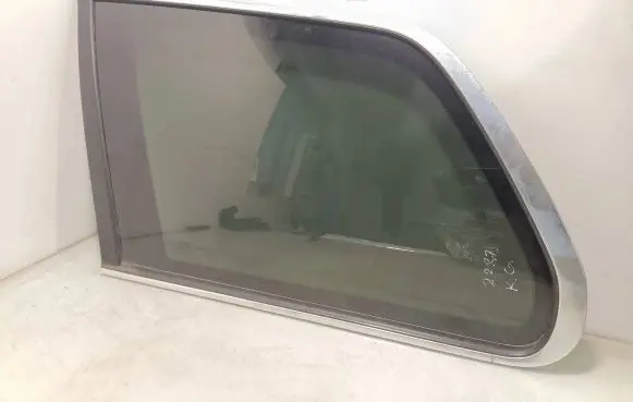 Volvo XC90 Rear side window As3