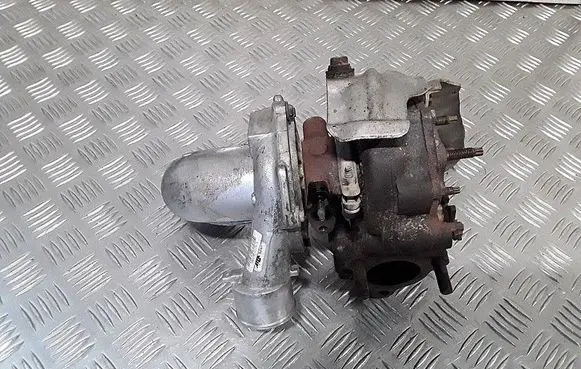 Toyota Corolla Verso E121 Turbo 172010R011