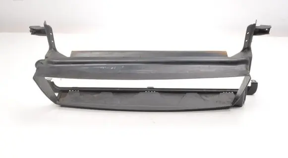 Volvo V50 Intercooler air channel guide 31283503